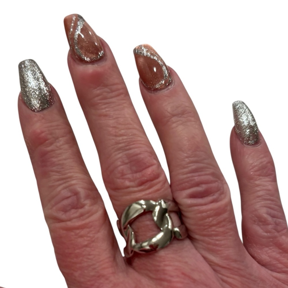 Stainless Steel Adjustable Chain Ring. New